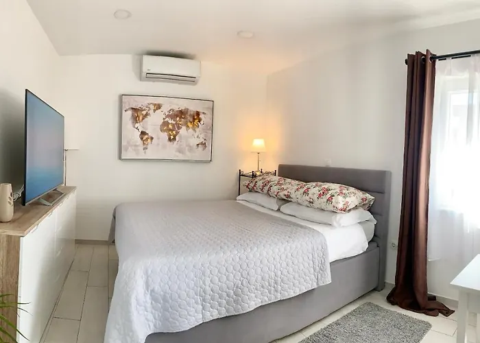 Apartment Ana Sea View
